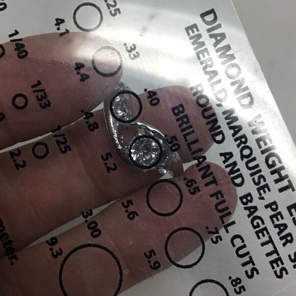 Cubic Zirconia Curved Fashion Ring (H15) - Picture 6 of 6